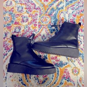 Platform zipper front ankle boots
